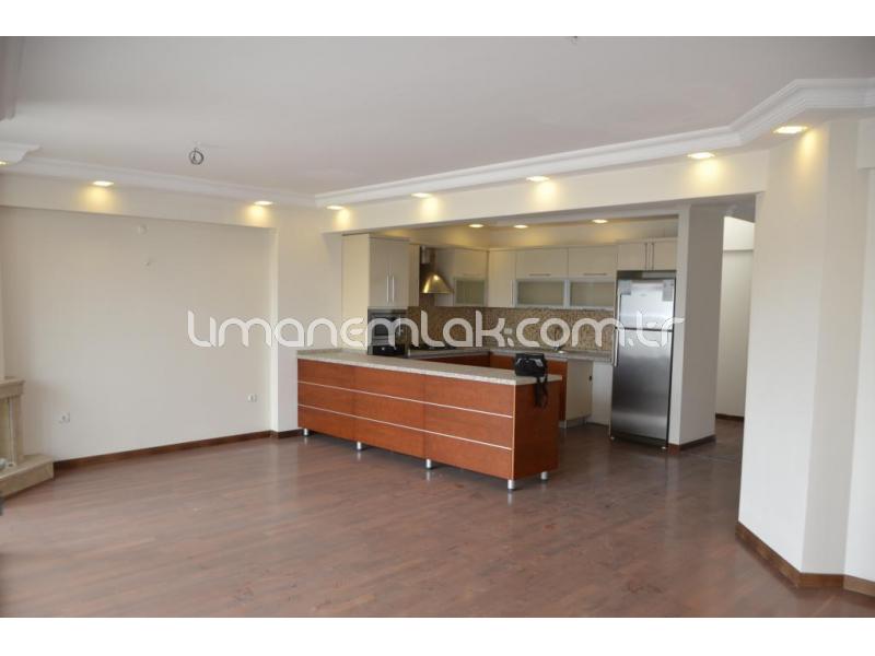 LİMAN EMLAKTAN ÇEŞME MARİNADA ÖNSIRADA 3+1 EBEVEYN BANYOLU DAİRE