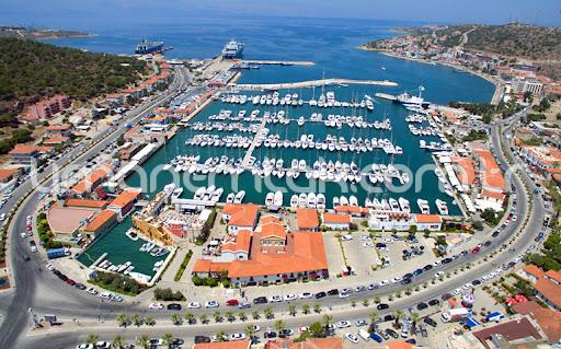 LİMAN EMLAKTAN ÇEŞME MARİNADA EN ÖN SIRADA SATILIK ARSA