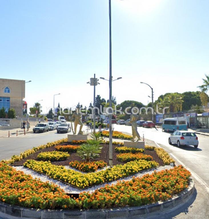 LİMAN EMLAKTAN ÇEŞME ÇARŞI MERKEZİNDE 150m² S-2 İMARLI PARSEL